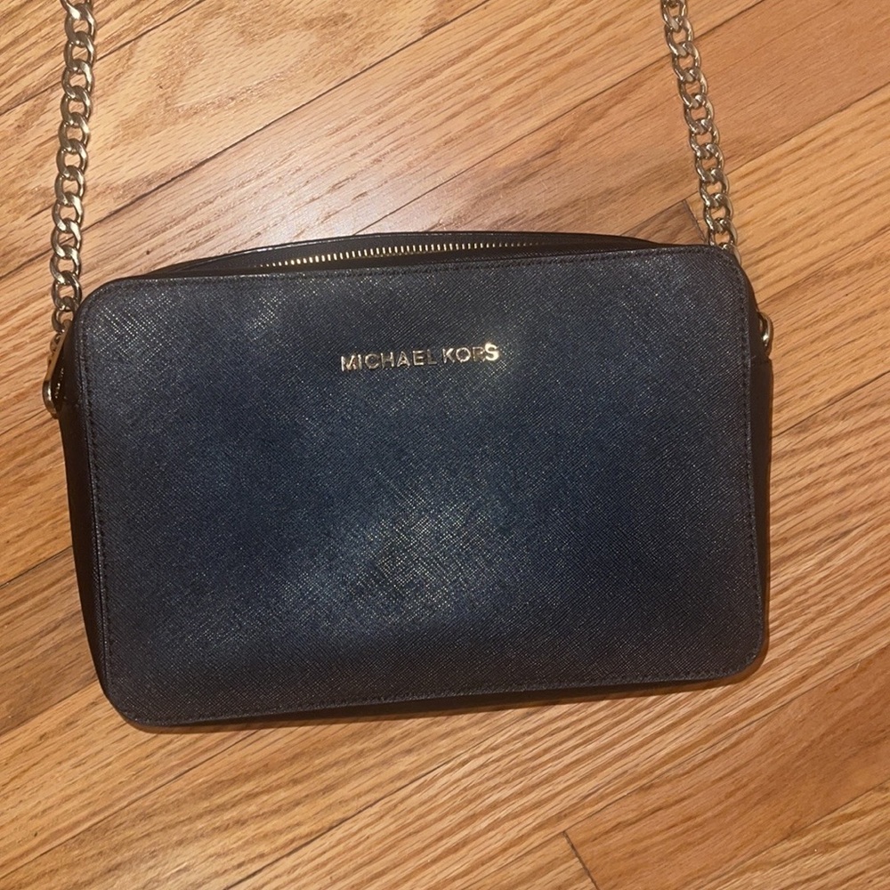 Micheal Kors Crossbody Purse